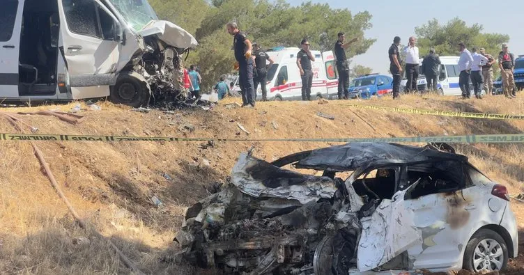 Ceylanpınar’da minibüs ile otomobil kafa kafaya çarpıştı: 1 ölü, 10 yaralı!