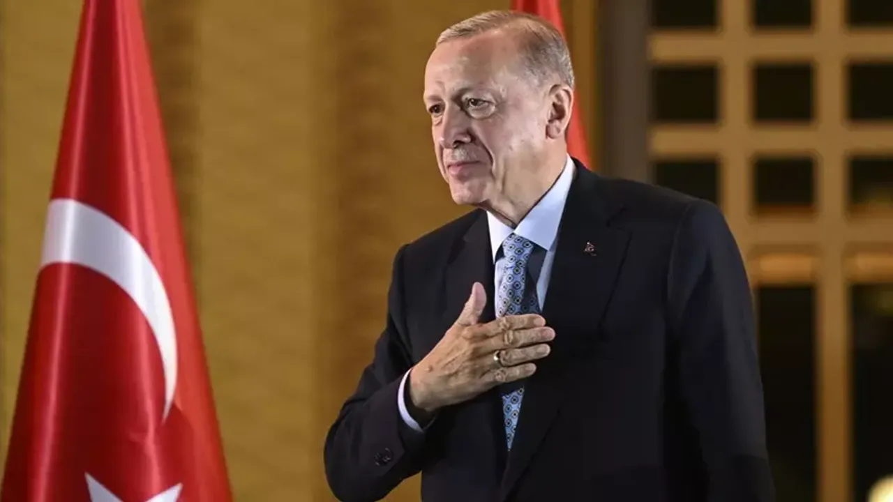 Cumhurbaşkanı Erdoğan’ın ABD ziyareti öncesi AK Parti’li Sayan’dan muhalefete mesaj!