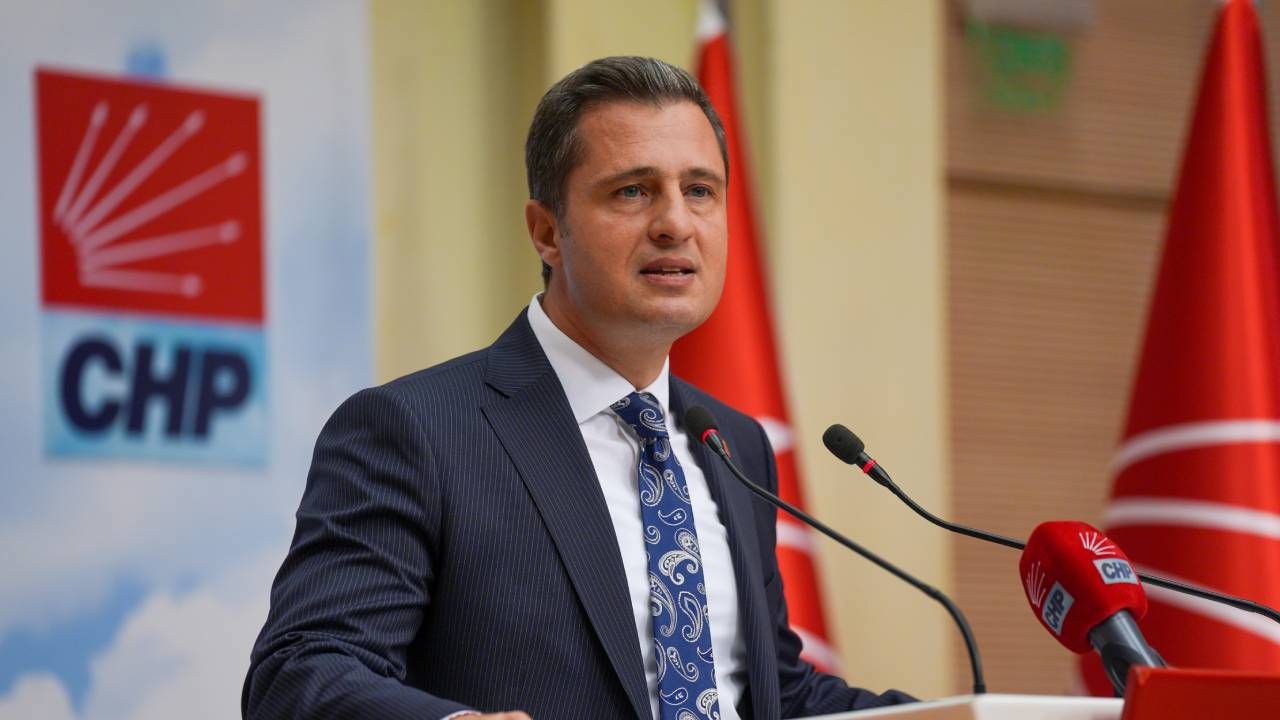 Deniz Yücel: “Siz milletle inatlaşmaya devam edin!”