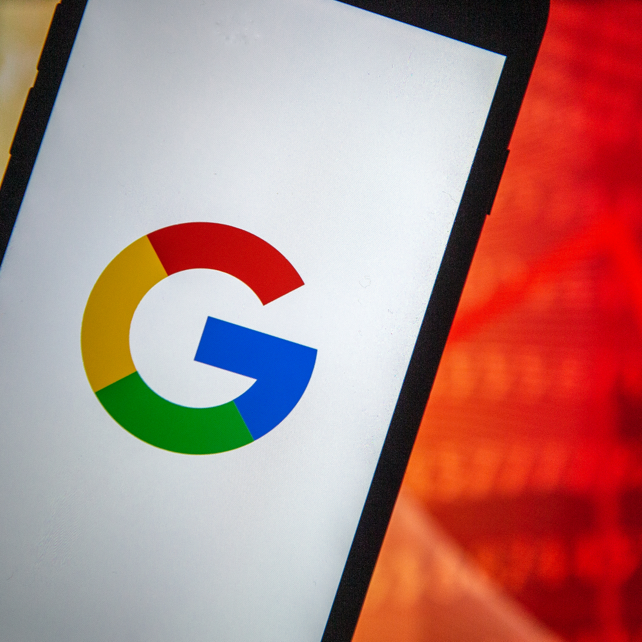 Dünyaca ünlü arama motoru Google çöktü!