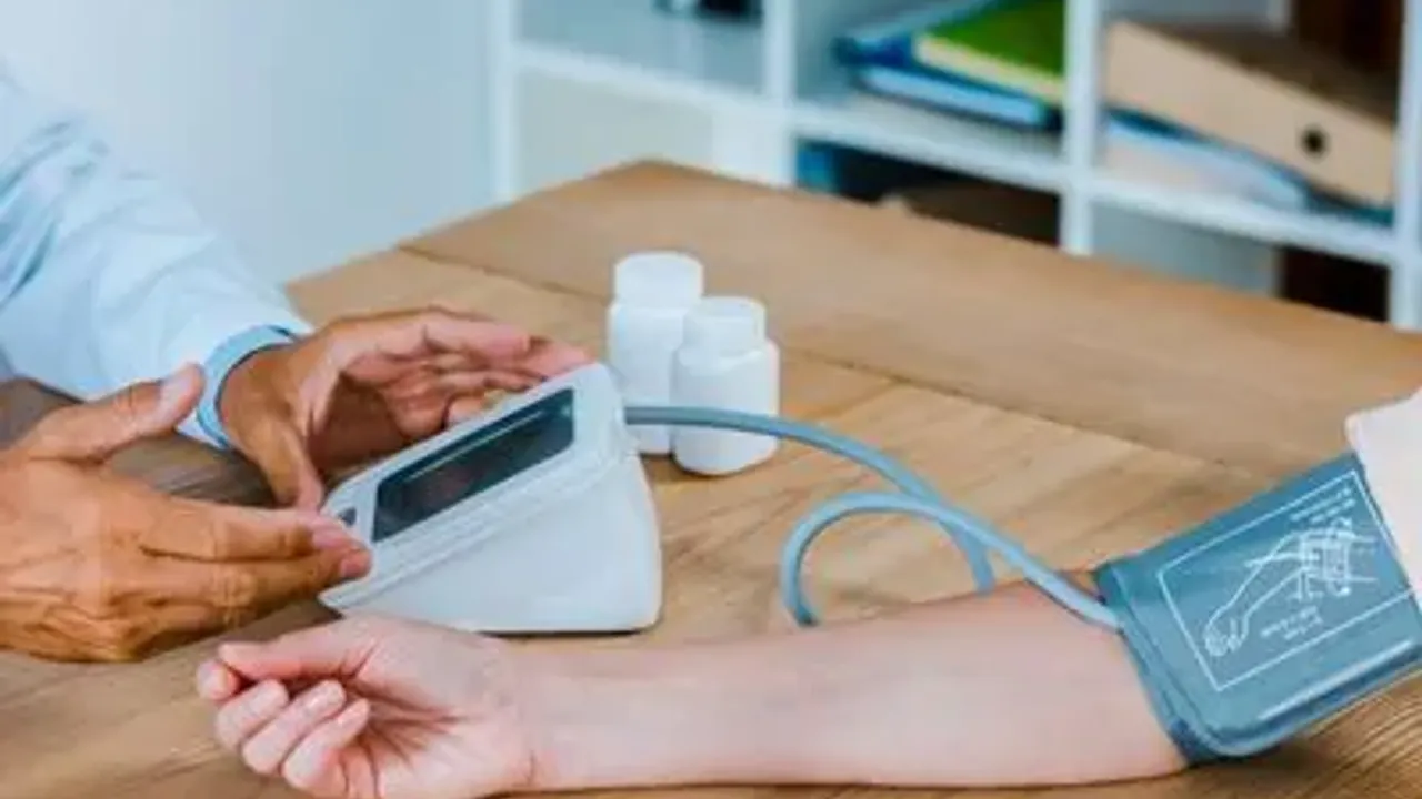 Hipertansiyon hastalarına yeni rehber: Kalp krizi ve felç riskini azaltmak mümkün