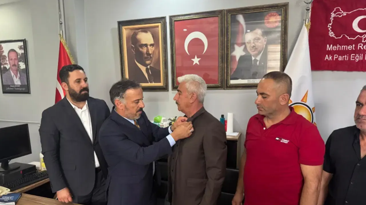 İlçe yönetimi İYİ Parti’den AK Parti’ye geçti!