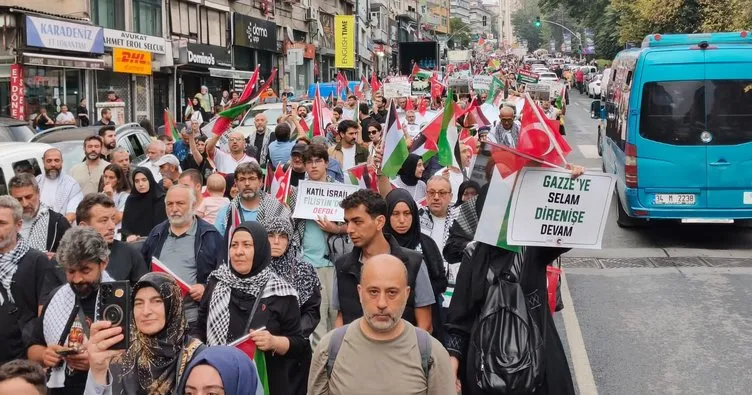 İstanbul’da Küresel Sumud Filosu’na destek için yürüyüş düzenlendi