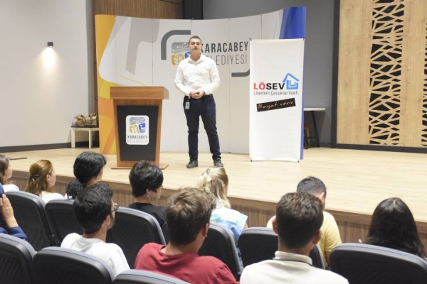 Karacabey Belediyesi’nden lösemi farkındalık semineri