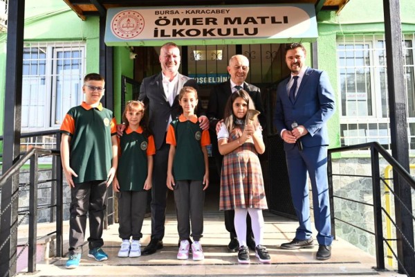 Karacabey’de yeni eğitim yılı ilk ders zili coşkusu