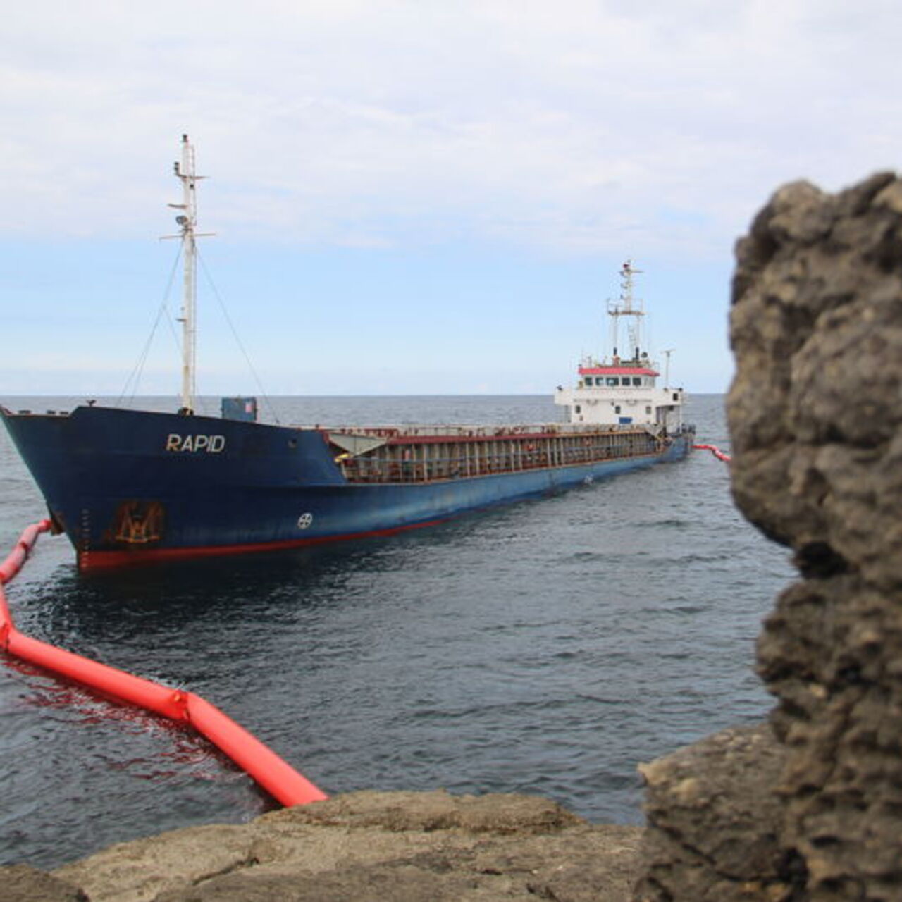 Karaya oturan gemi için “yakıt” uyarısı!