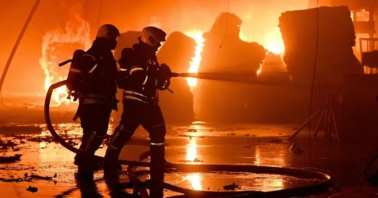 Kayseri’deki fabrika yangını 15 saatte kontrol altına alındı