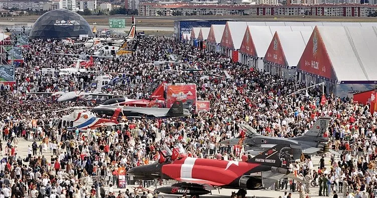 SON DAKİKA… TEKNOFES’e dördüncü günde de ziyaretçi akını! SOLOTÜRK nefes kesti: Ülkemle gurur duyuyorum