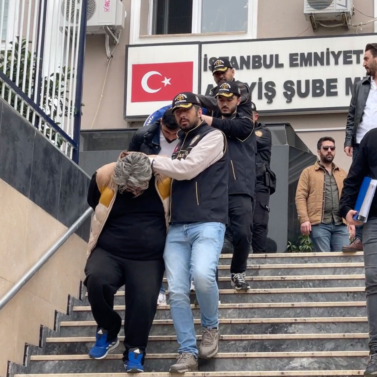 20 kişi tutuklandı! 127 milyon TL’lik vurgun!