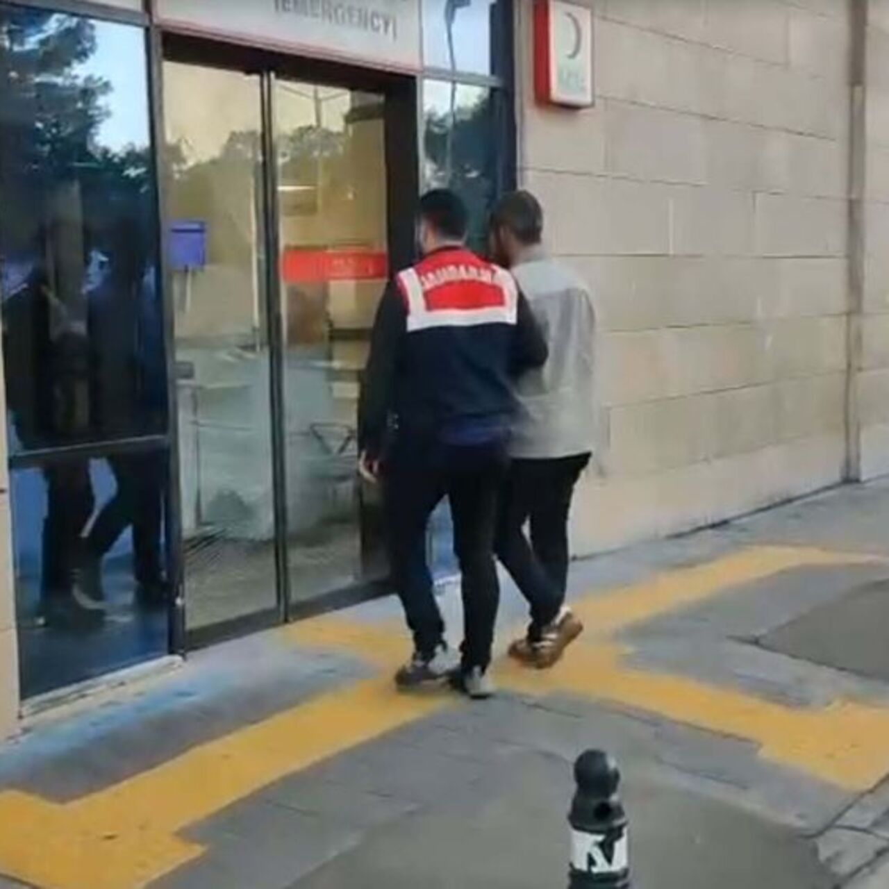 30 ilde FETÖ operasyonu: 64 tutuklama!