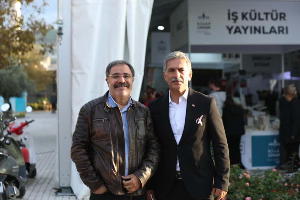 Ahmet Ümit, Gemlik Kitap Limanı’nda Okurlarıyla Buluştu