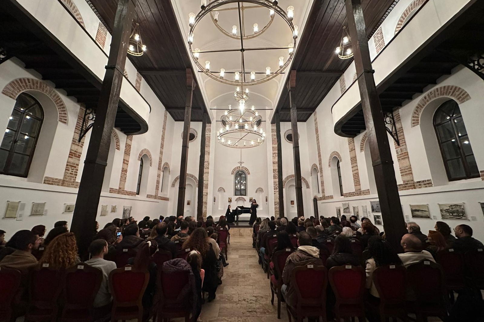 Aziz Panteleimon Kilisesi’nde büyüleyici “Güz Resitali”