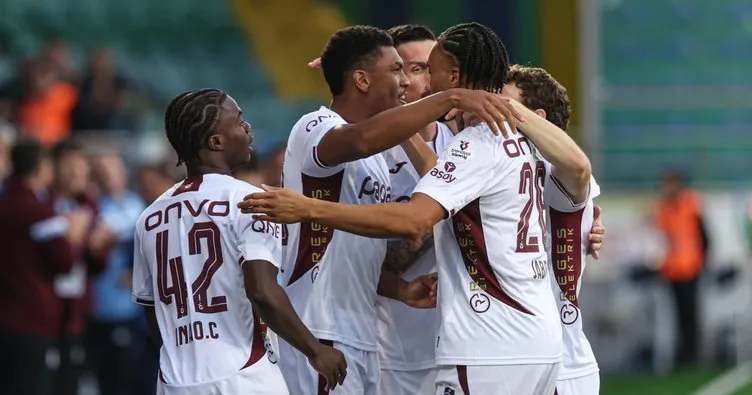 CANLI: Çaykur Rizespor – Trabzonspor | Maçta ilk düdük sesi geldi