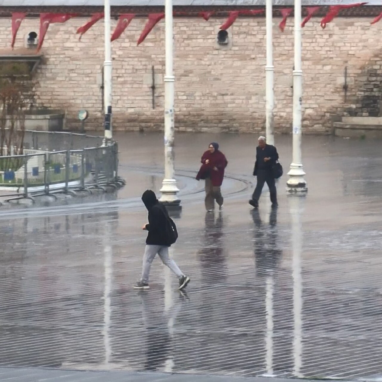 İstanbul’da sağanak etkili oluyor!