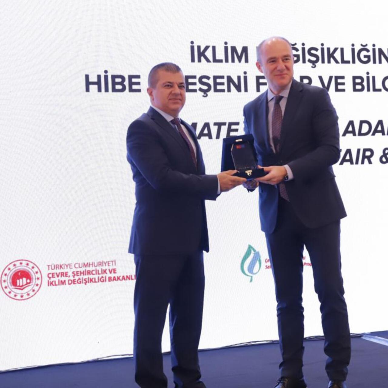 Mersin Büyükşehir’in iklim projesine başarı plaketi