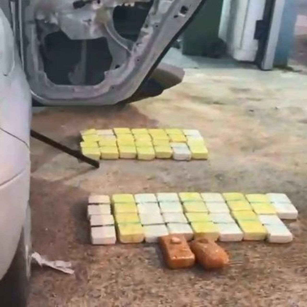 Otomobilden 45 kilo eroin çıktı