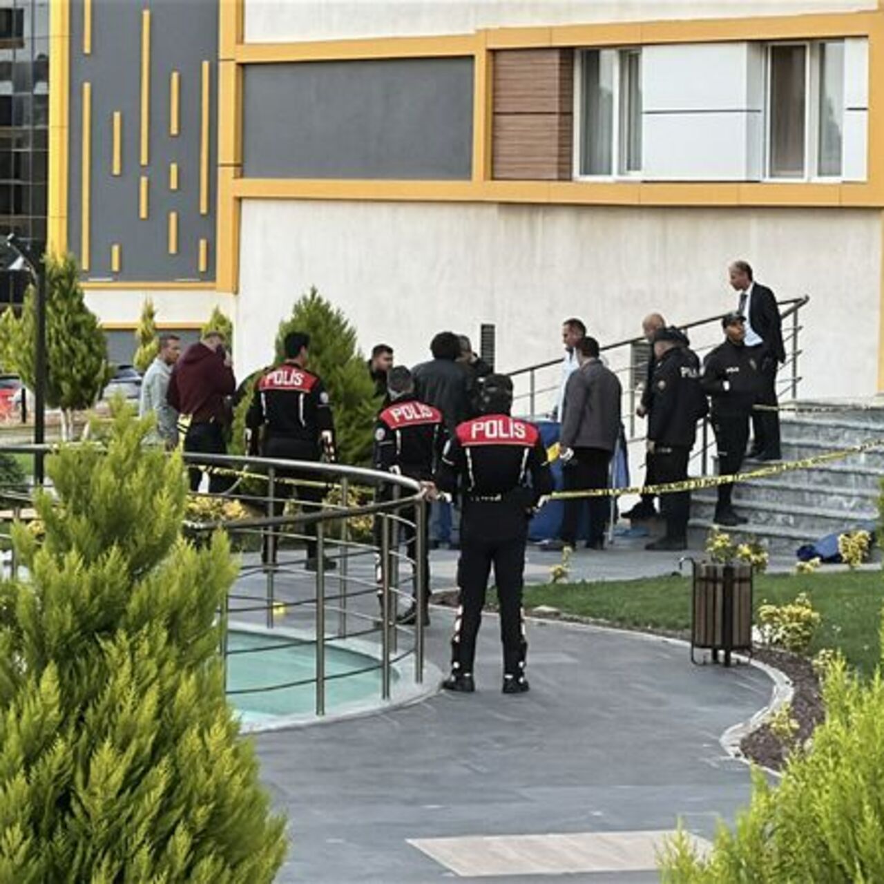 Sağlık astsubayı emekli meslektaşını öldürdü!