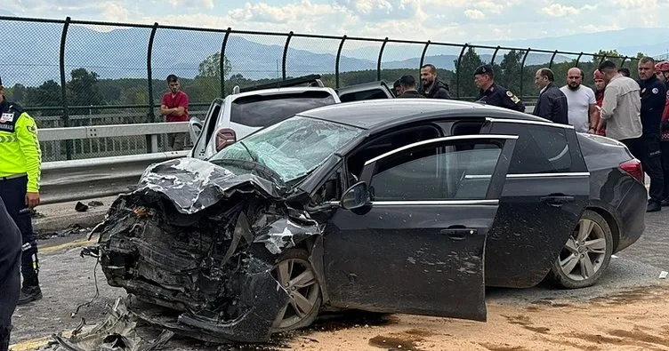 Sakarya’da jandarma aracı otomobille çarpıştı: 2 şehit