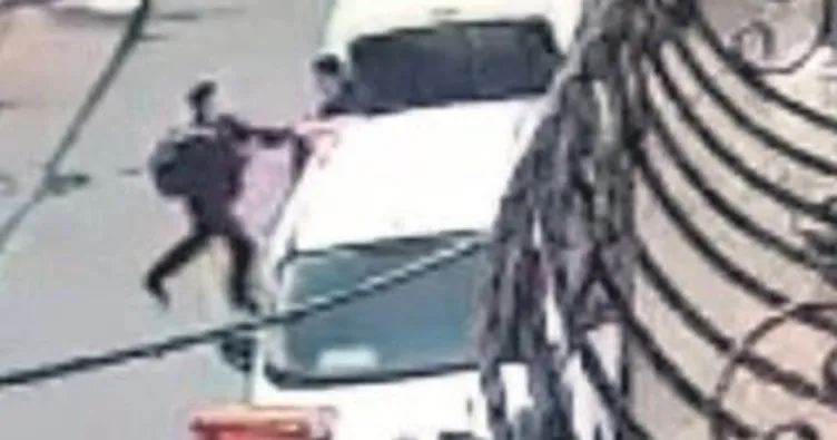 Sınıf arkadaşını bıçakladı