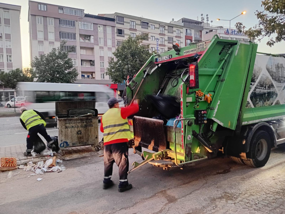 Temiz ve Düzenli Bir Orhangazi İçin Aralıksız Mesai: Ekipler Dört Mevsime Göre Sahada