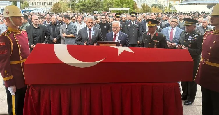 Uzman Çavuş Arif Özdemir son yolculuğuna dualarla uğurlandı