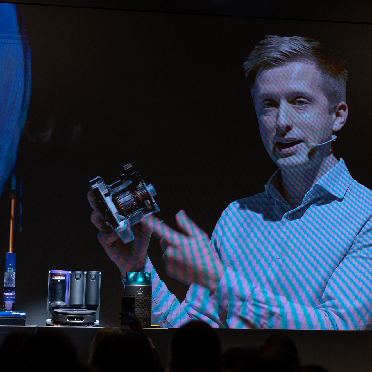 Yeni nesil teknolojilerini İstanbul’da tanıttı