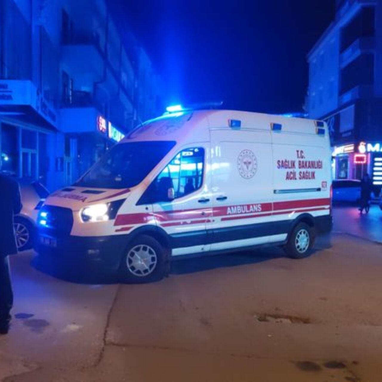 Aksaray’da satırlı kavga: 1 ağır yaralı