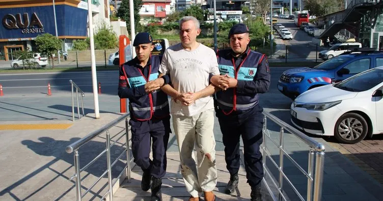 Alanya’da eşini bıçaklayan Rus uyruklu zanlı adliyeye sevk edildi