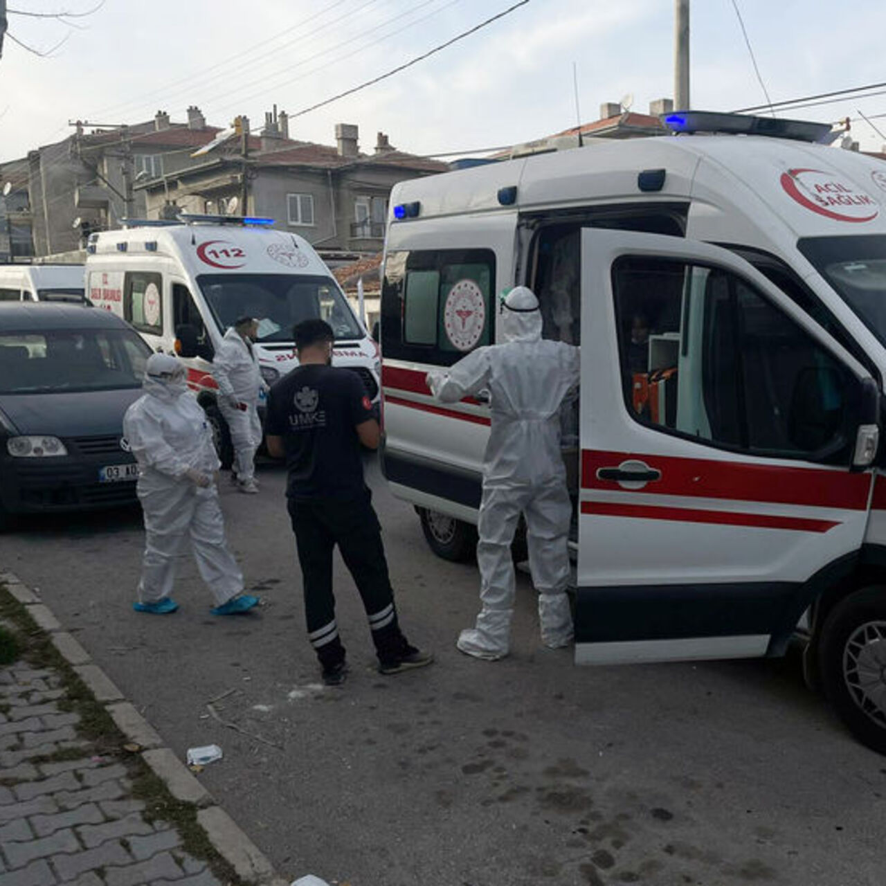 Anne ve 3 çocuğu zehirlendi!