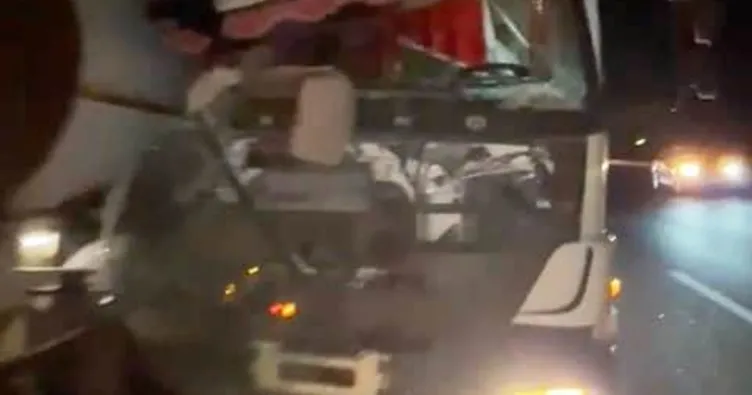 Birecik-Nizip karayolunda feci kaza! 1 ölü 2 yaralı