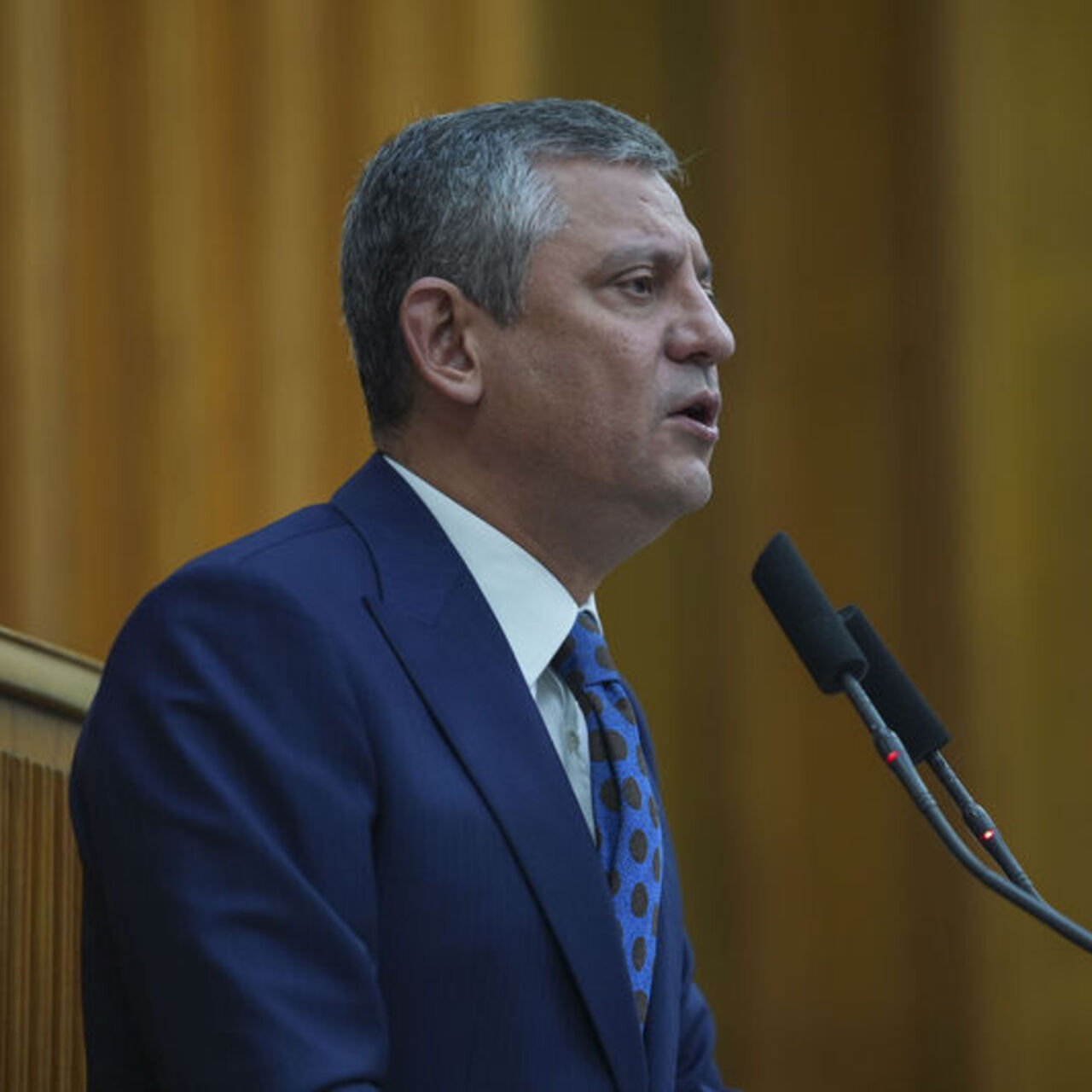 CHP’li vekillerden Özel’e mektup