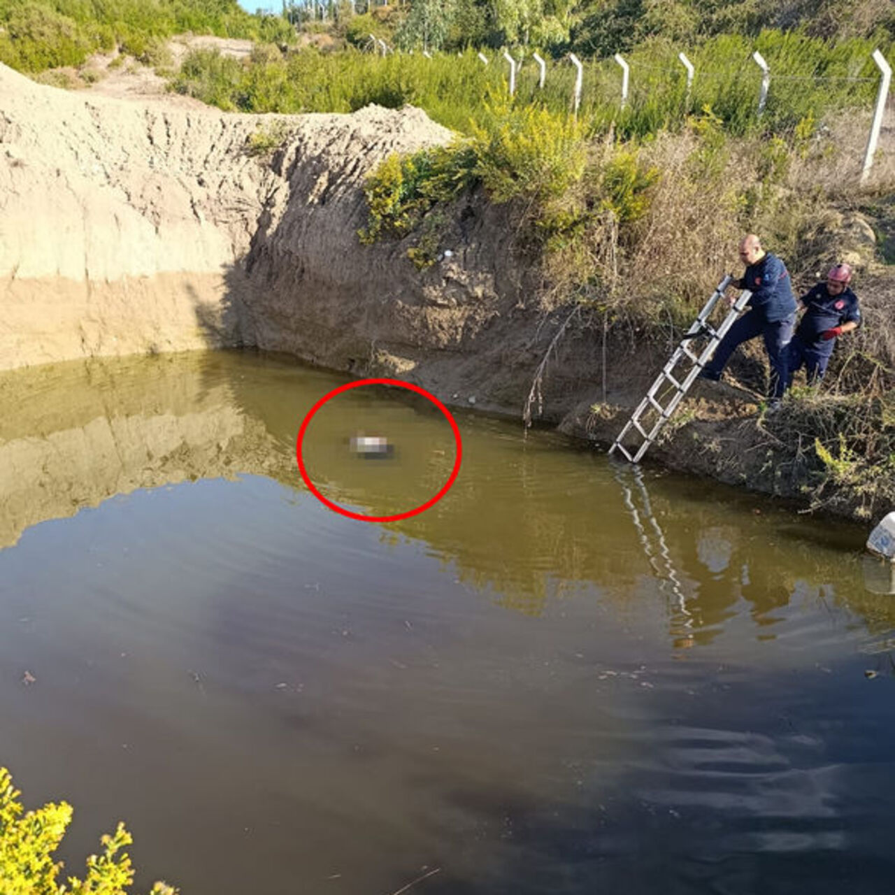 Cansız bedeni su dolu çukurdan çıktı!