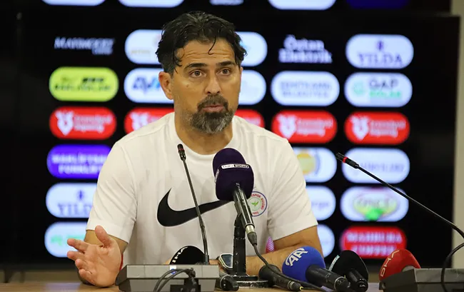 Çaykur Rizespor’da İlhan Palut istifa etti!