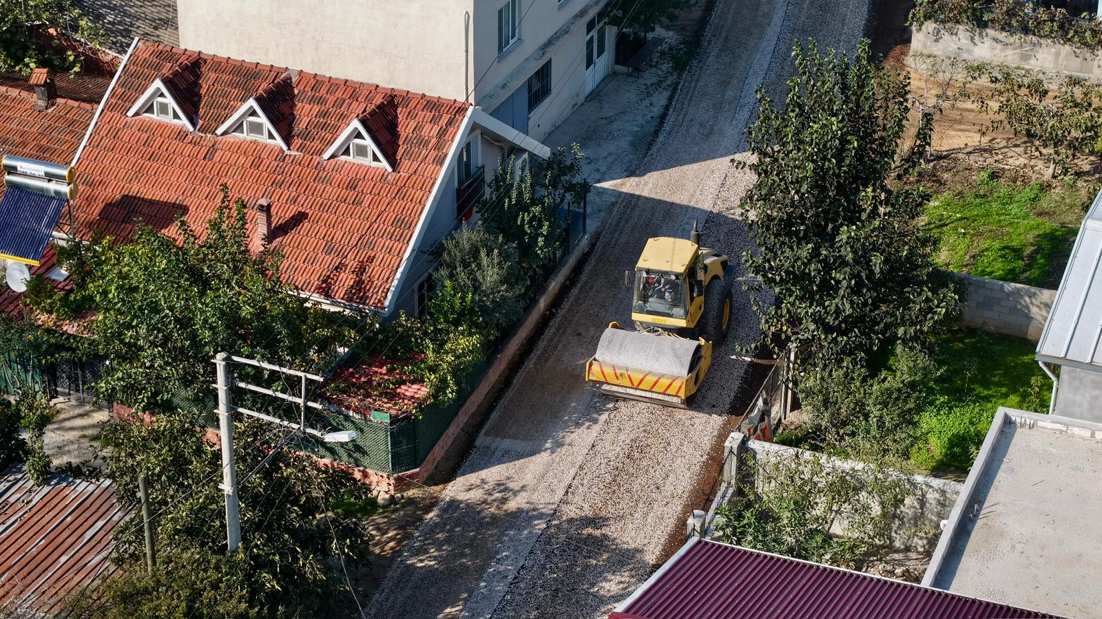 Gemlik Belediyesi’nden Kumsaz’da Yol Çalışması