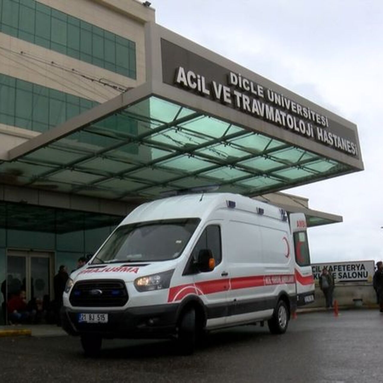 İnşaatın 4’üncü katından düşen işçi öldü