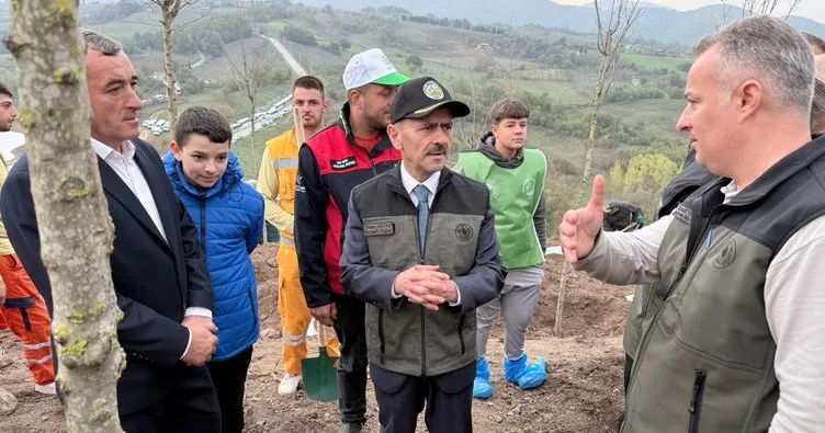 Karamürsel’de 3 bin ağaç, Gebze ve Dilovası’nda vefat edenlere atfedildi