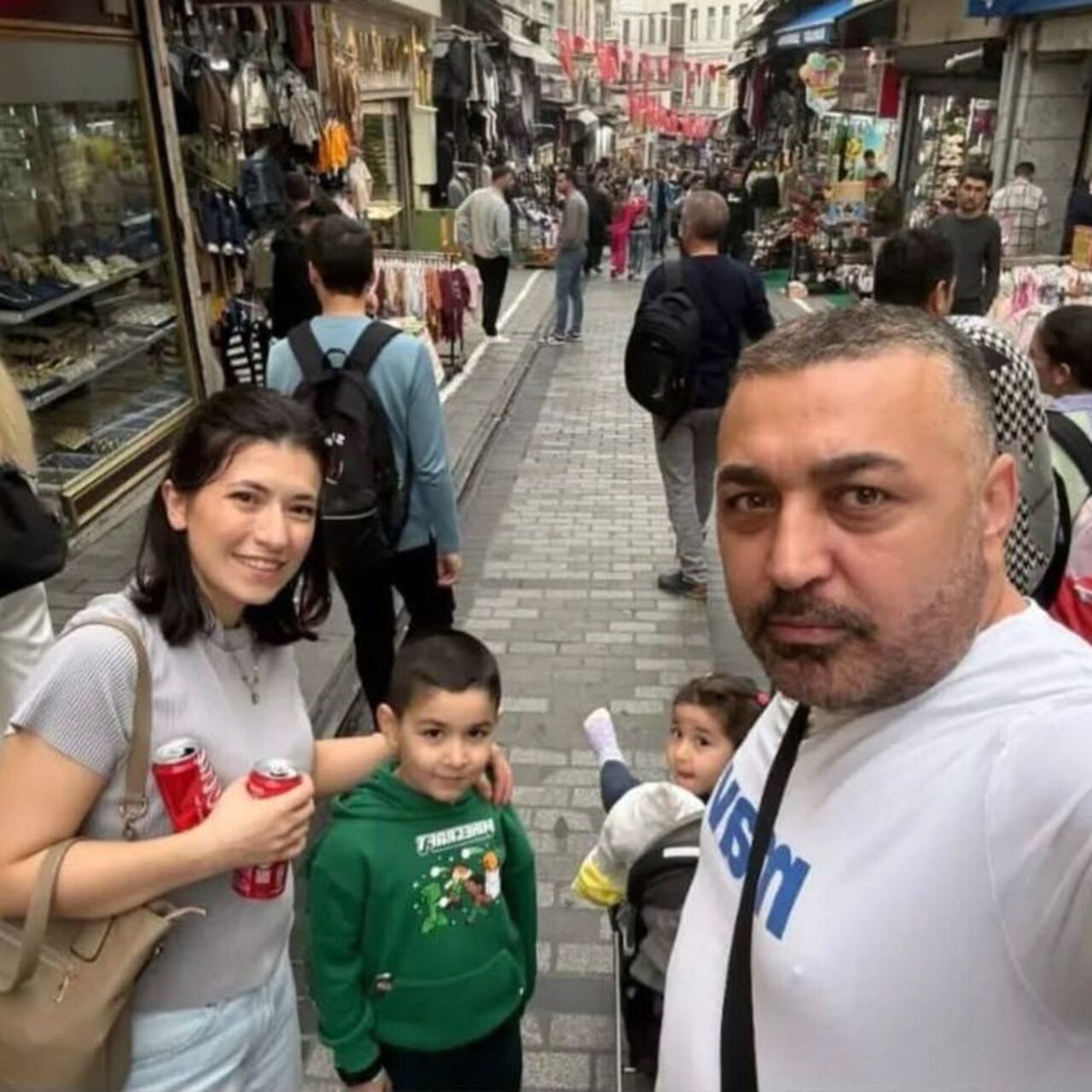 Otelde kusmuk kokusu vardı! Kapıyı kilitleyip yemeğe gittim!