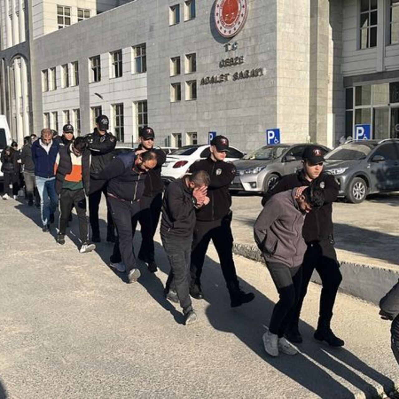 Sahte bungalov ilanlarıyla dolandırıcılık: 23 tutuklama