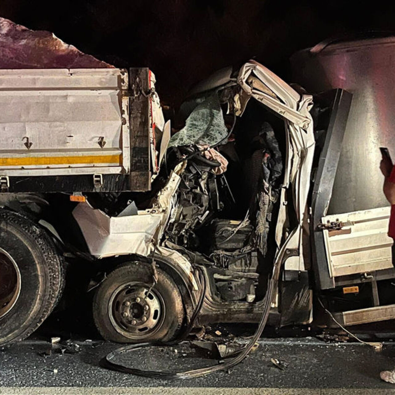 Süt toplama aracı TIR’a çarptı: 1 ölü