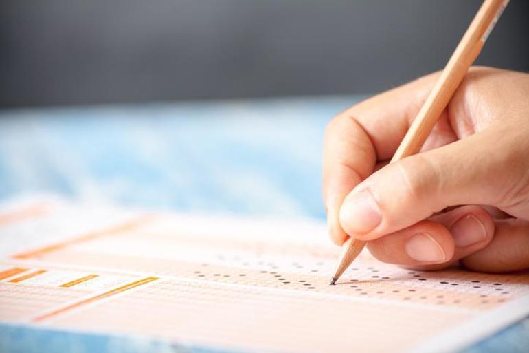 AÖF SINAV SORULARI VE CEVAP ANAHTARI 2025 | Güz dönemi AÖF ara sınavı soruları ve cevapları ne zaman açıklanacak