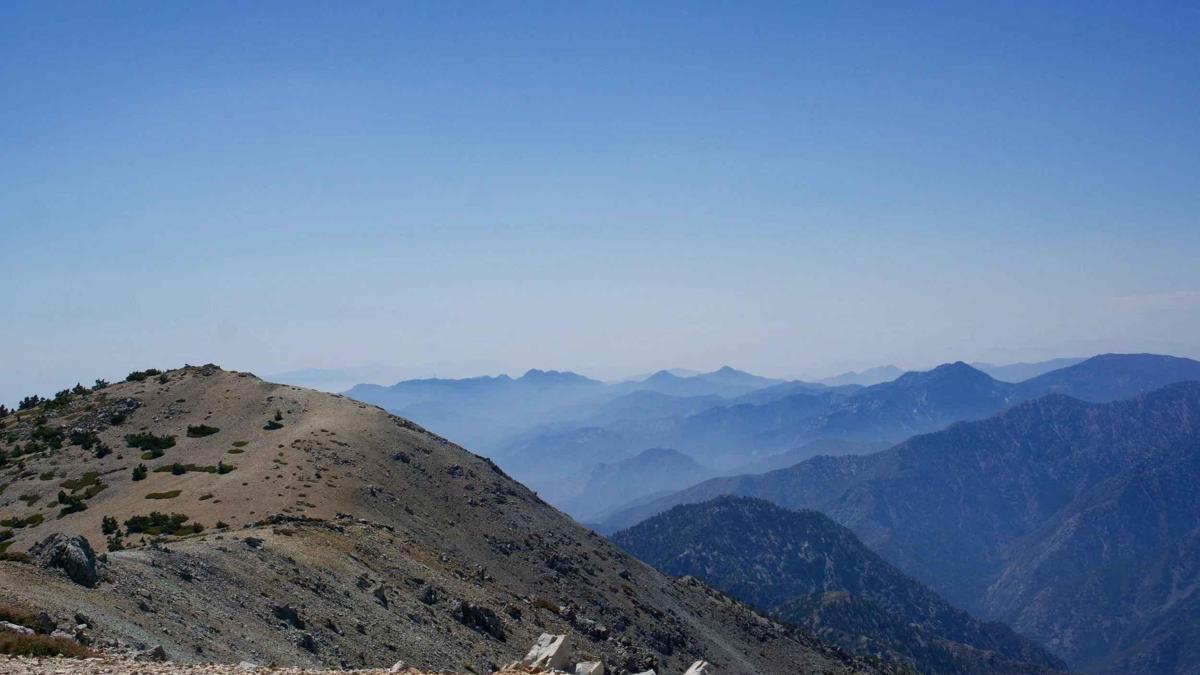 ABD’de dağ yürüyüşüne çıkan 3 kişi ölü bulundu