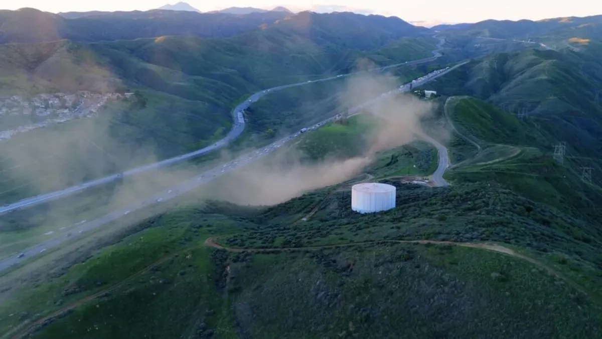ABD’nin Los Angeles bölgesinde doğal gaz patlaması!