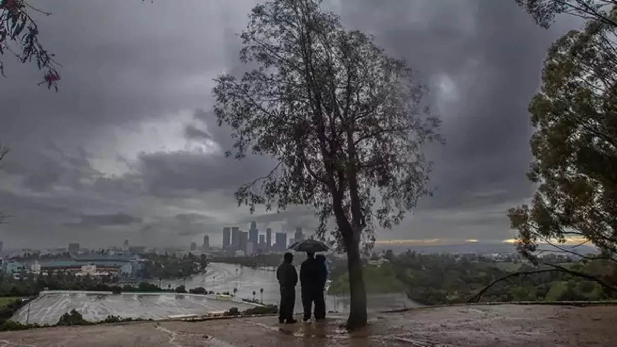 Atmosferik nehir felaketi: 72 saatte yıllık yağışın yarısı düştü!