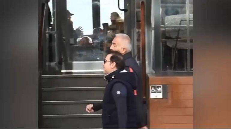 Bakan Ersoy, Bebek sahilinde yürüyüş yaptı