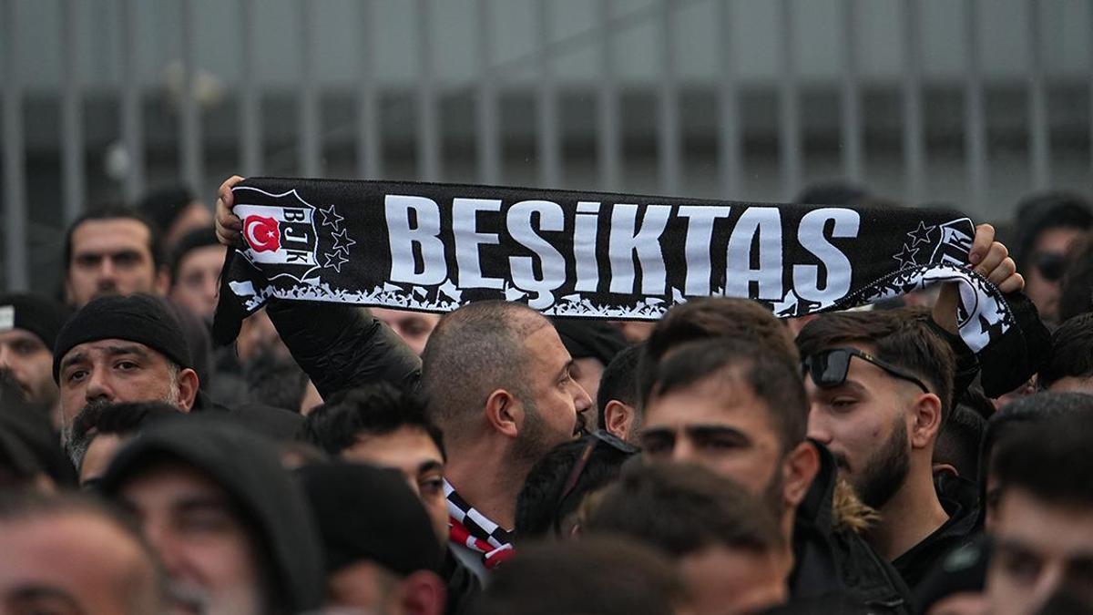 Beşiktaş taraftarları, Fenerbahçe maçı öncesi Kadıköy’de