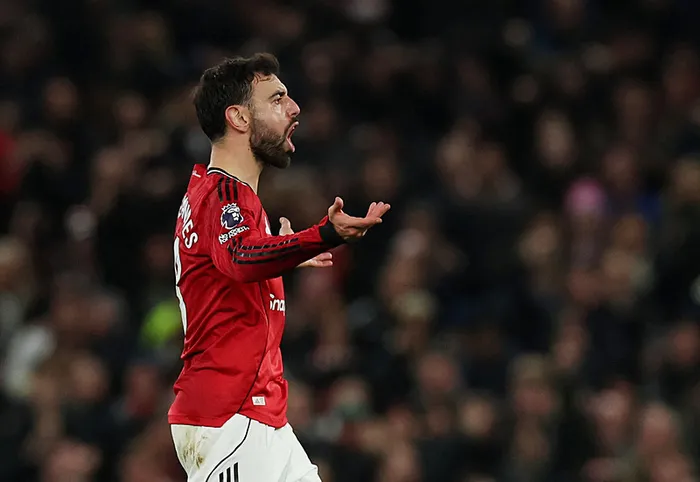 Bruno Fernandes, Manchester United’da yönetimi suçladı!