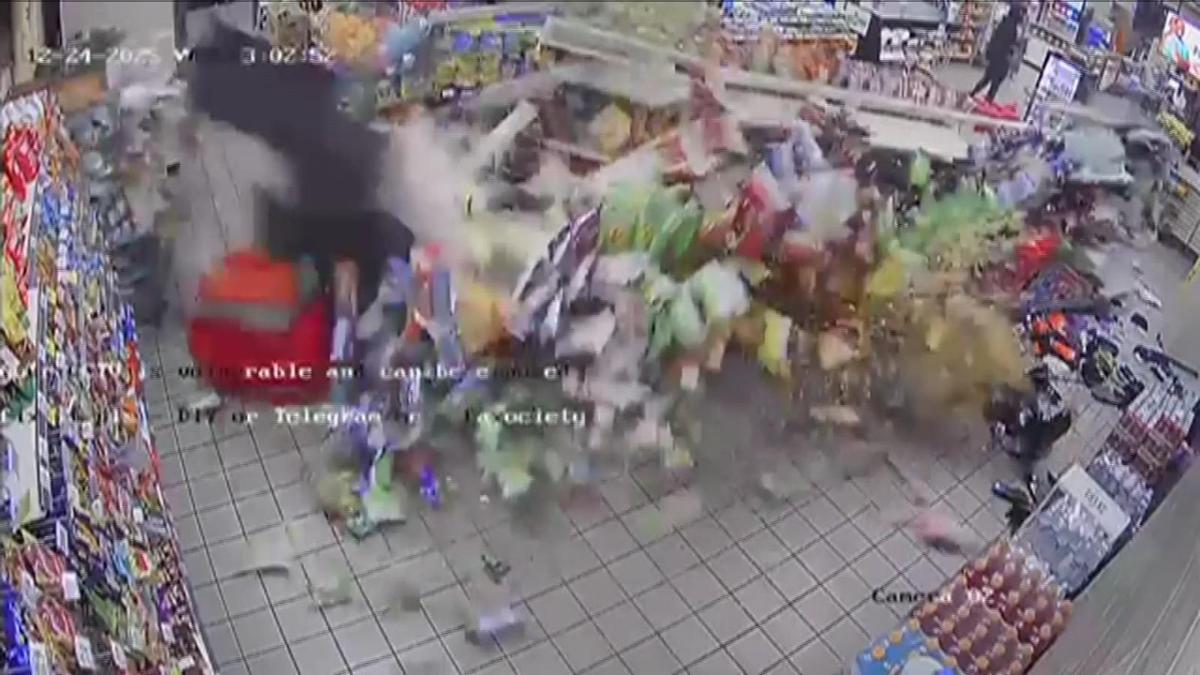 Bu bir patlama anı değil, SOYGUN görüntüsü! ABD’de film sahnelerini aratmayan hırsızlık! Akılalmaz yöntemle ATM’yi çaldılar…