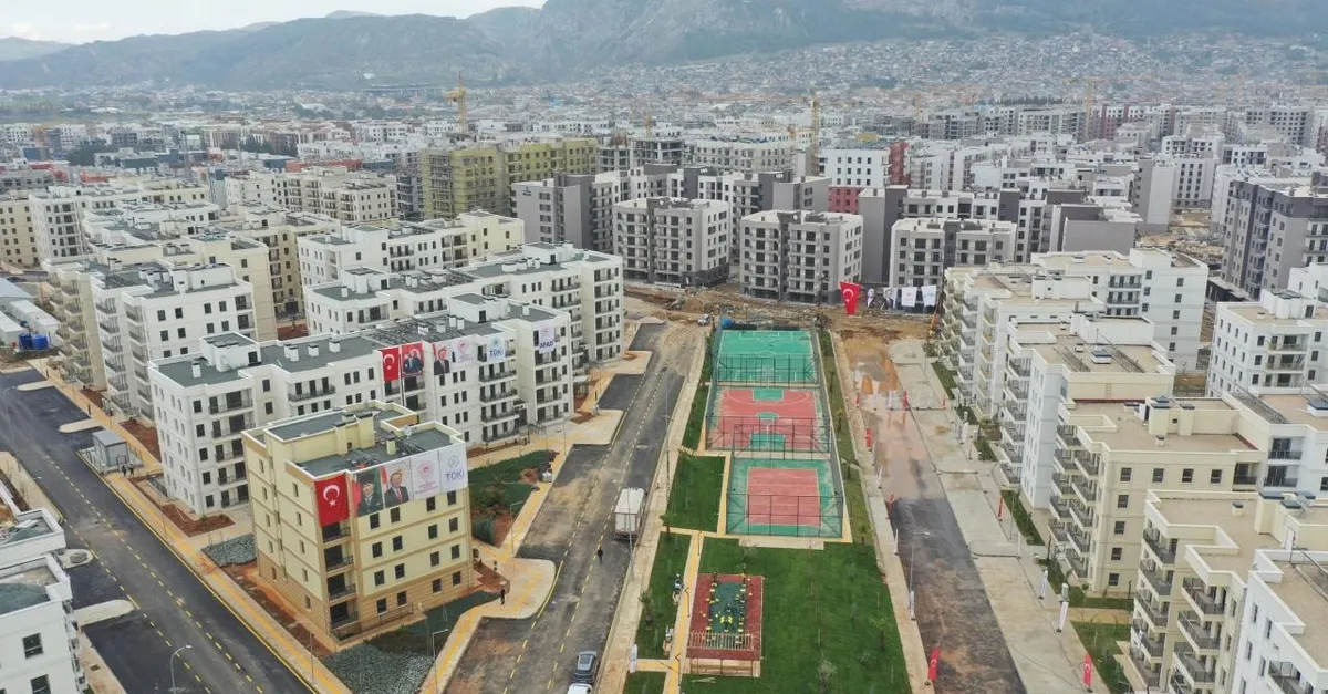 CANLI | Devlet yaptı 455 bin konut tamam! Bahçeli’den net mesaj: Günümüzün Süleyman’ı Erdoğan’dır