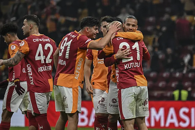 CANLI | Galatasaray, Kasımpaşa’yı ağırlıyor! İşte Okan Buruk’un ilk 11 tercihi…