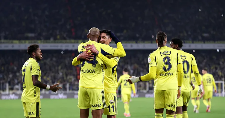 CANLI | Süper Lig’de Eyüpspor – Fenerbahçe maçı!